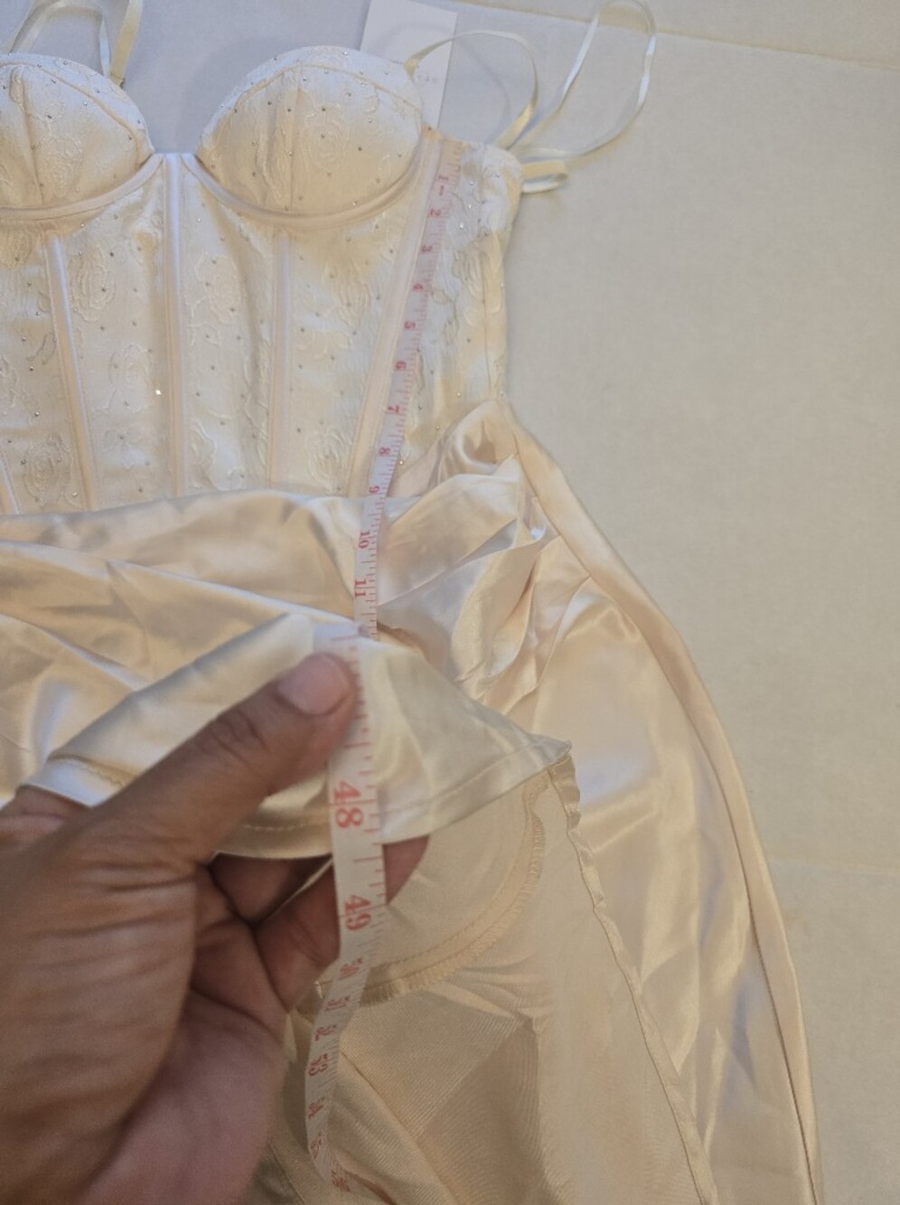 Dear Emilia By Hello Molly Shimmering Horizon Satin Maxi Dress Cream Size S - Picture 5 of 13
